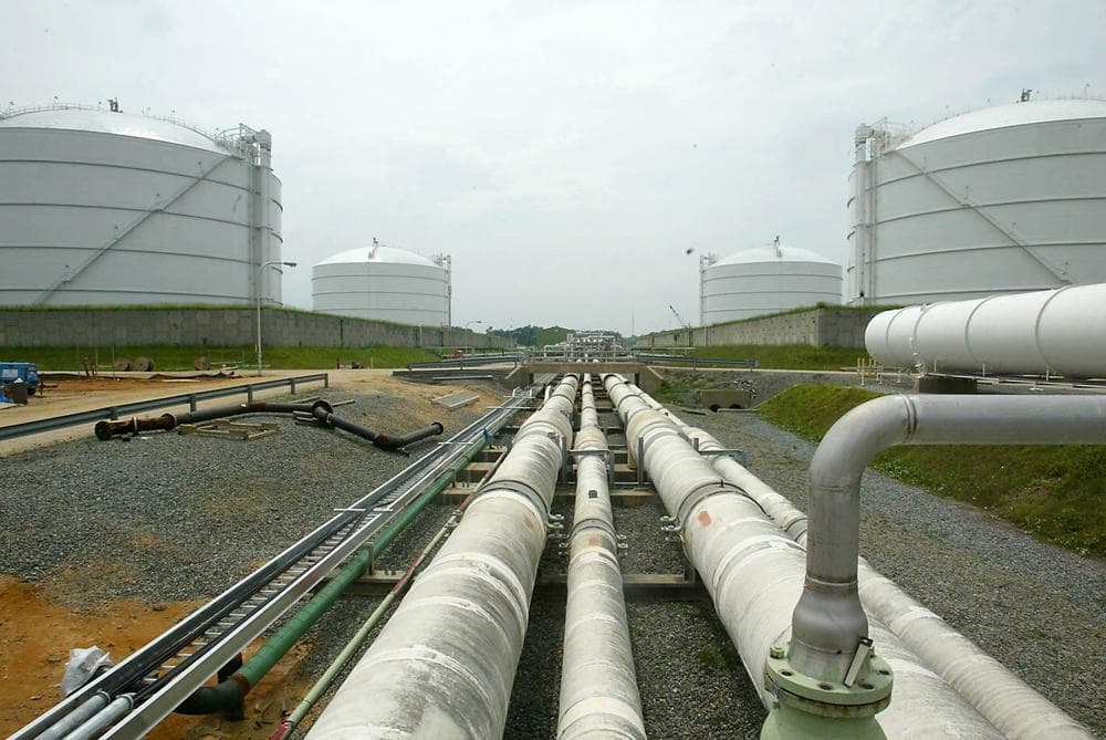 Liquefied natural gas plants: project financing and construction loan